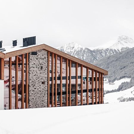 Hotel Panoramic Lotsch Sarentino Exterior photo